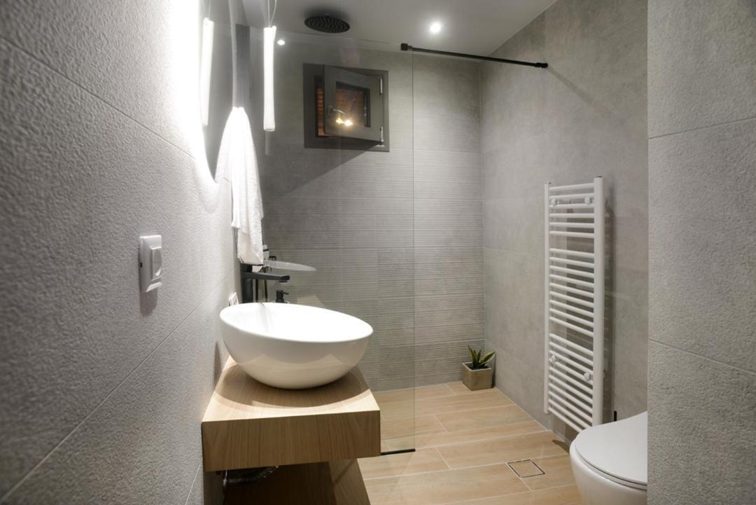Villa Damona 2br Luxury With Garden - κοντά στο κέντρο Héraklion